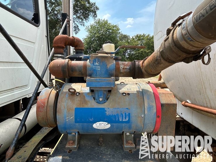 (x)-(1-20)-2010-mack-pinnacle-80-bbl-3-axle-vacuum...-image-6