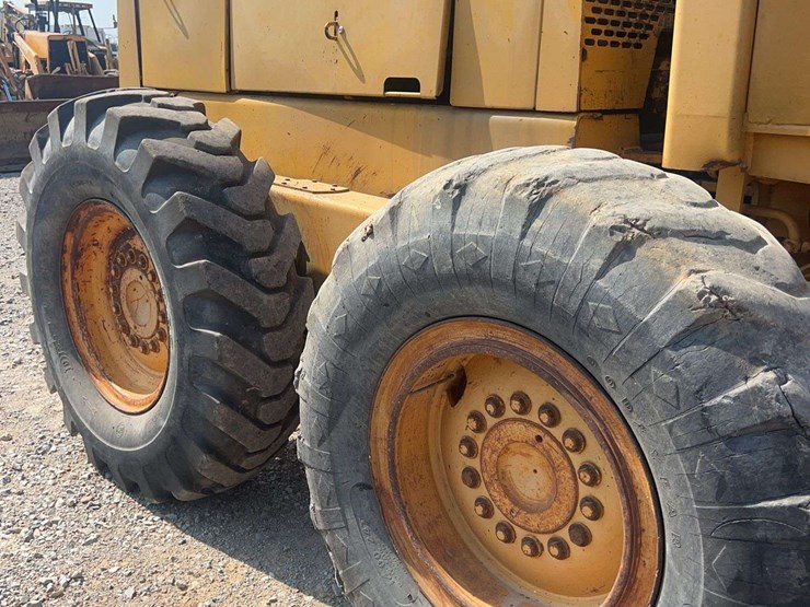 john-deere-770-image-21