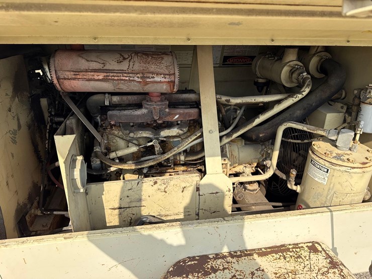 ingersoll-rand-125-cfm-image-8