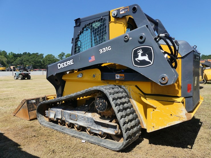 deere-331g-image-4