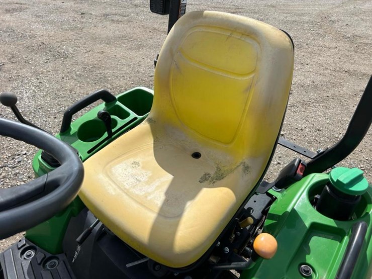 2020-john-deere-1023e-image-20