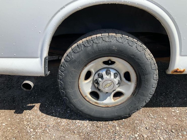 2013-chevrolet-express-g2500-image-29