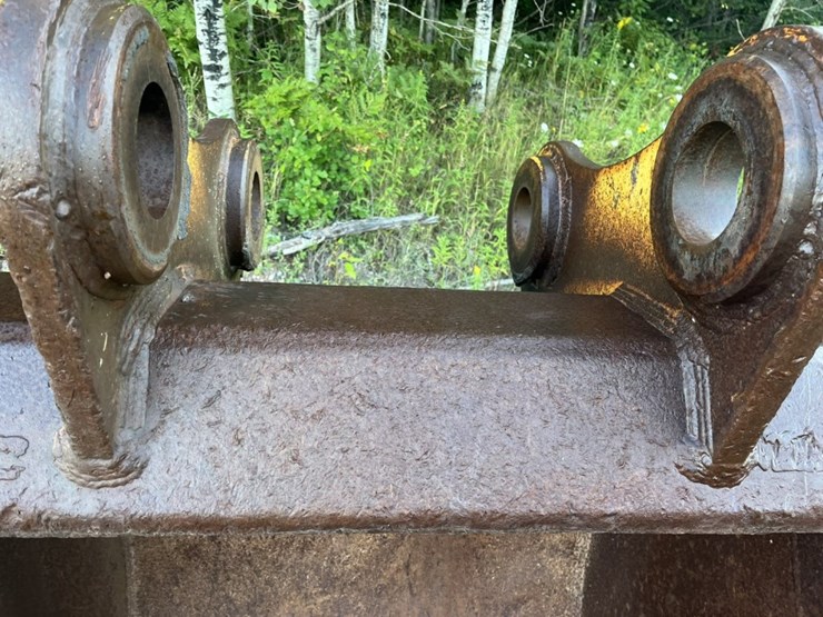 #2541-•-approx-51“-excavator-bucket-image-6