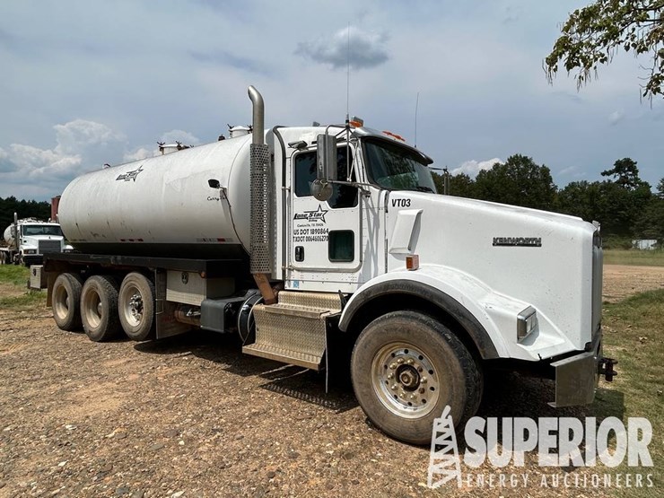 2012-kenworth-t800-image-4