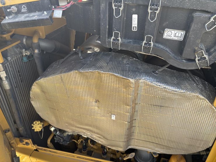 2018-caterpillar-d6t-lgp-image-16