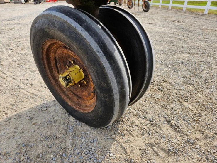 john-deere-a-image-37