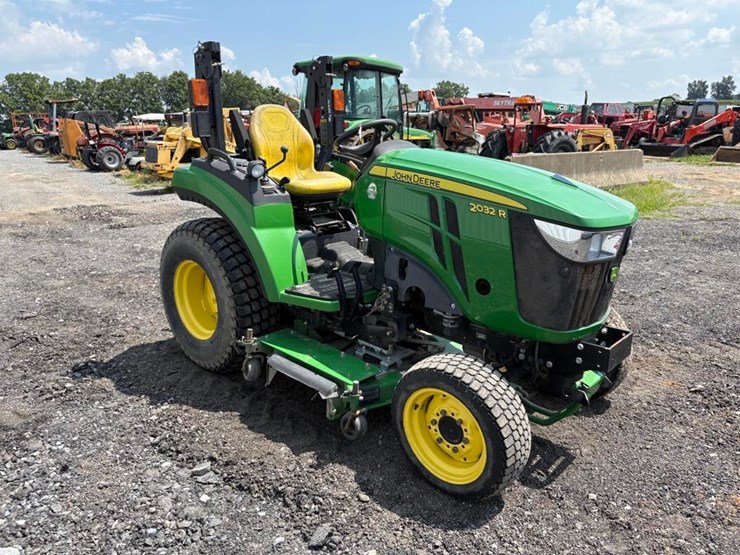 2018-john-deere-2032r-image-5