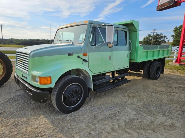 1994-international-4700-image-1
