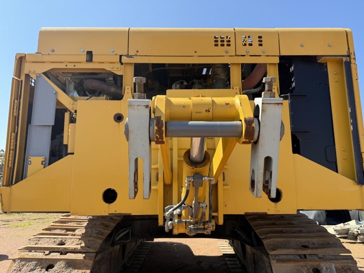 2020-deere-670g-lc-image-4