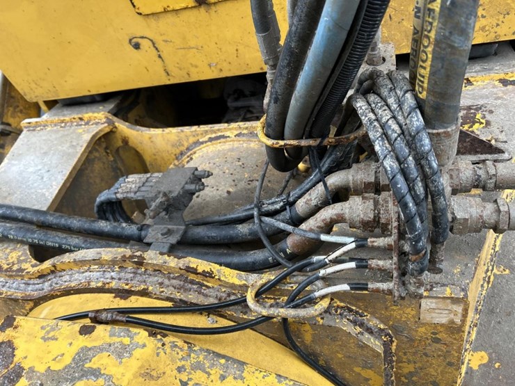 2014-deere-460e-image-23