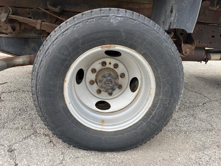 2005-ford-f350-image-39