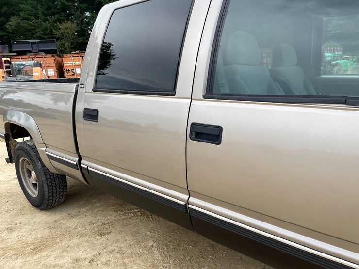 1999-gmc-2500-image-17