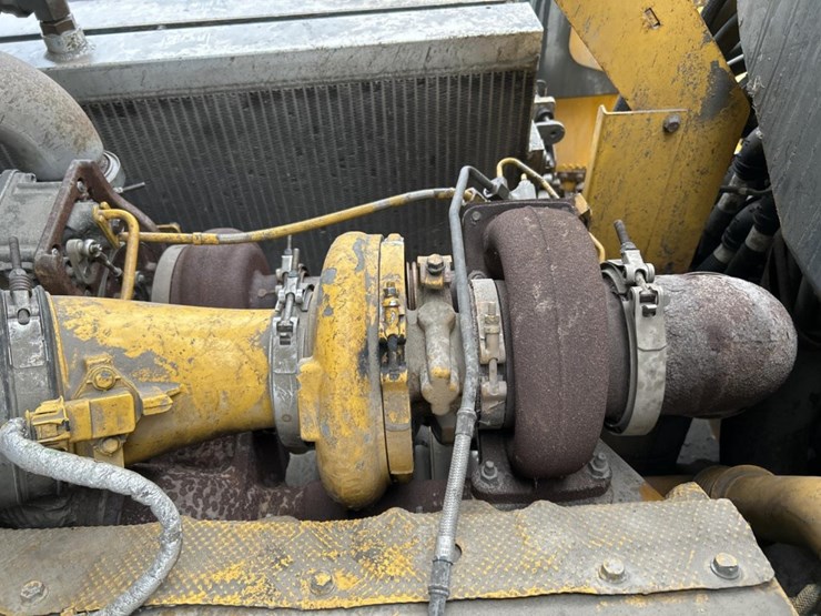 2014-deere-460e-image-35