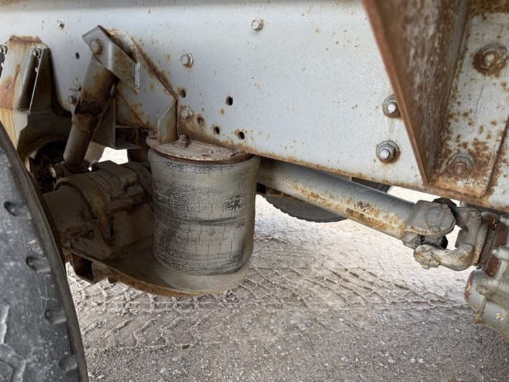 #1553-•-1991-oshkosh-mixer-truck-image-54