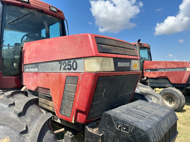 #32185-•-1995-case-international-7250-mfwd-tractor-jja0056887-image-30