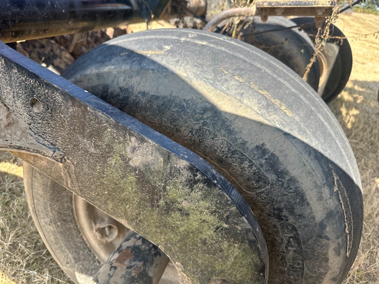case-ih-330-image-8