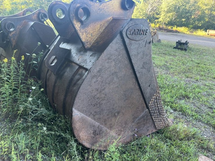 #2541-•-approx-51“-excavator-bucket-image-2