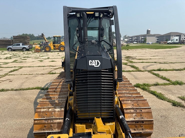 2022-caterpillar-d3-image-9