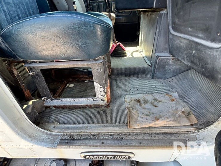 1998-cummins-m11-image-77