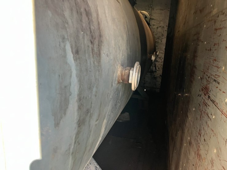 #1609-•-40’-enclosed-fuel-trailer-image-16