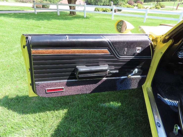 1970-oldsmobile-rallye-350-image-25