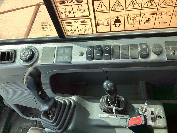 2019-doosan-dx85r-3-image-16