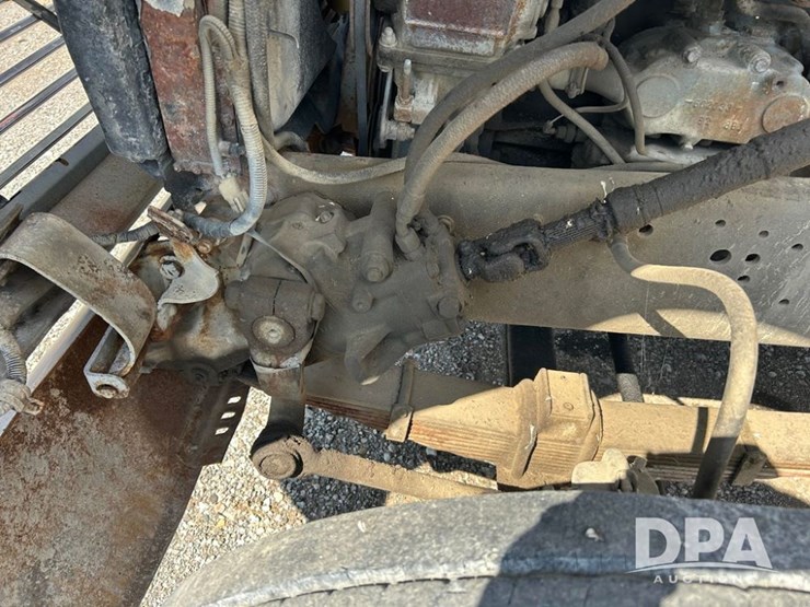 1992-ford-l8000-image-7