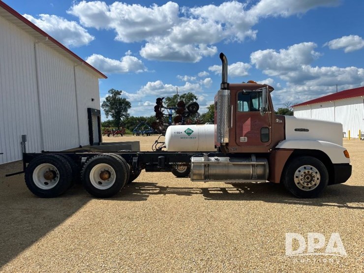 1991-freightliner-truck-(jn2955,-unit-758)-image-9