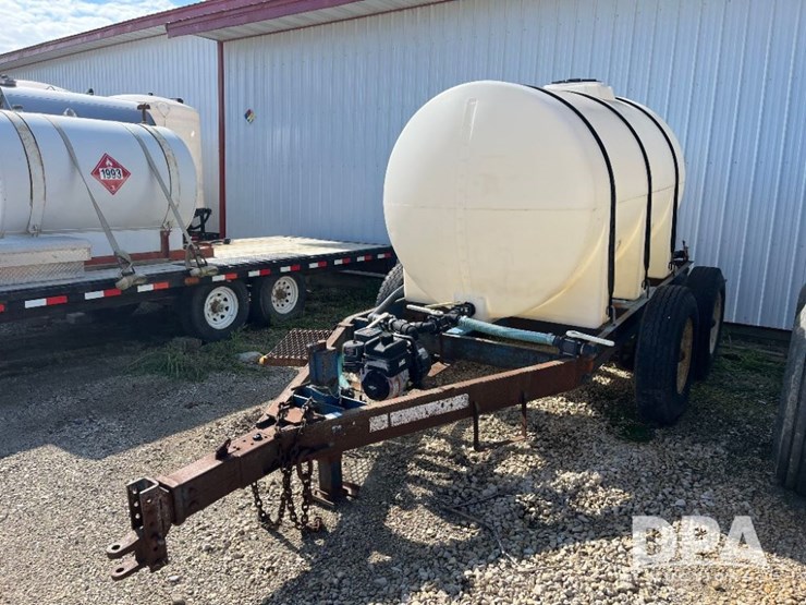poly-liquid-nurse-tank-(jn2946)-image-1