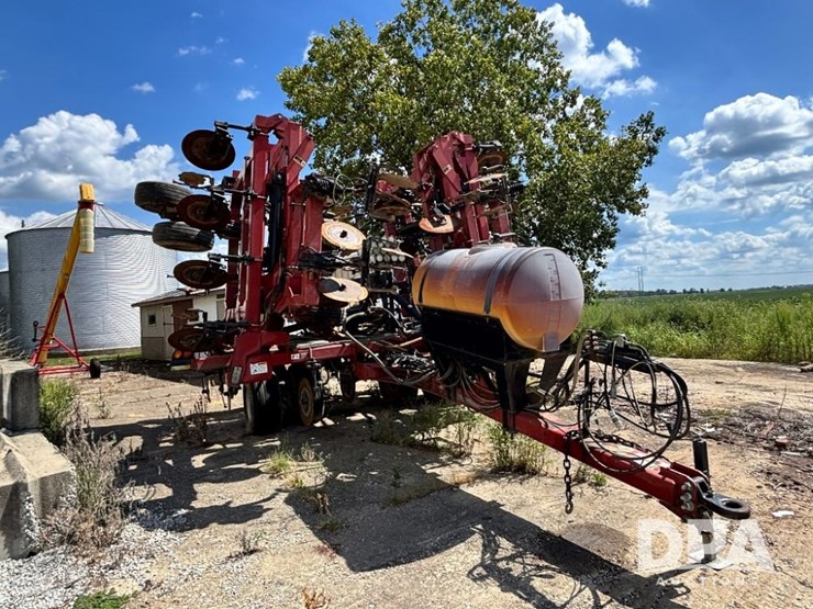 2011-case-ih-24-image-4