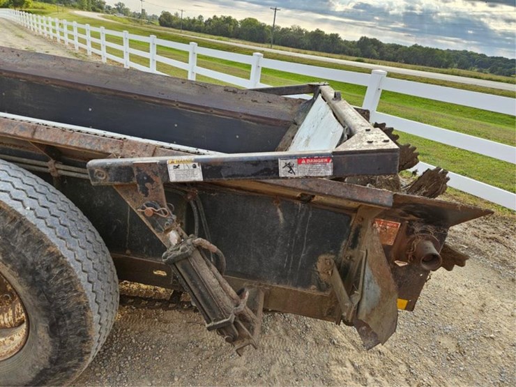 meyers-m225-image-21