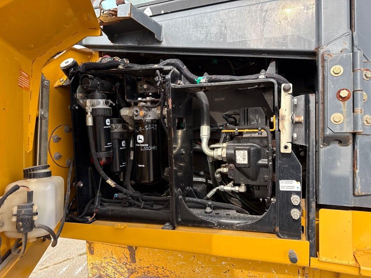 deere-700k-lgp-image-18