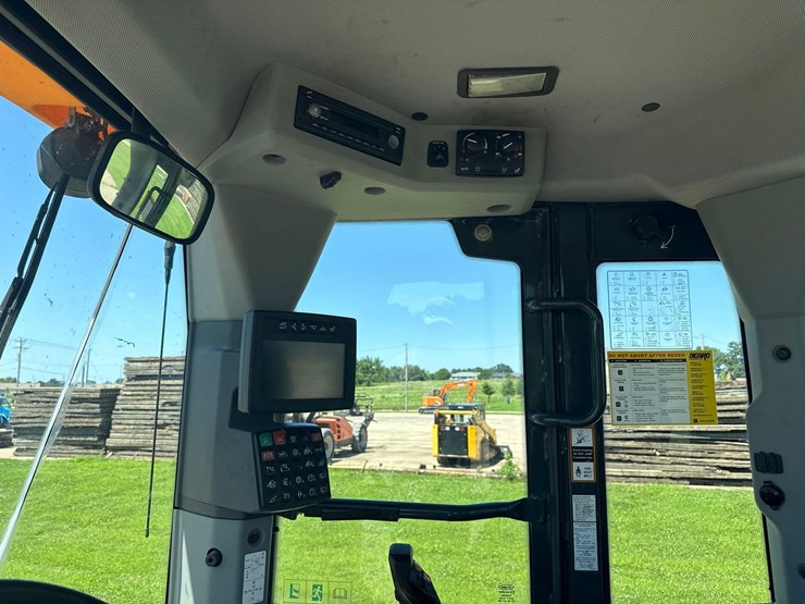 2019-deere-524l-image-20