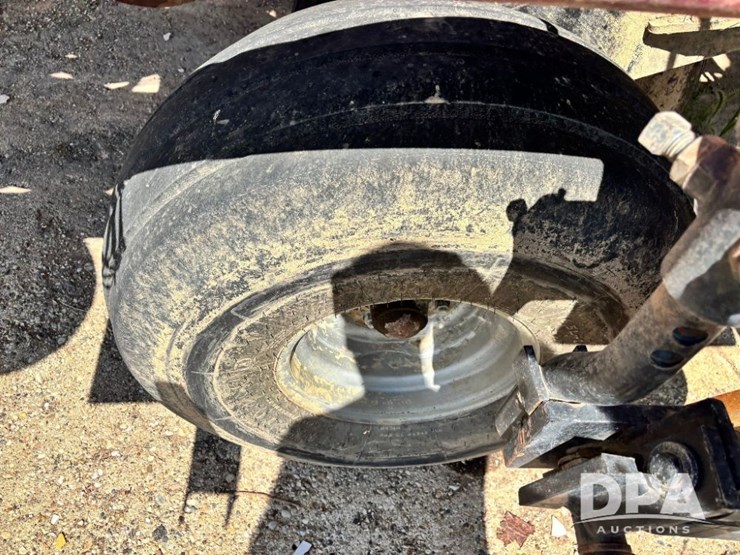 2011-case-ih-24-image-33