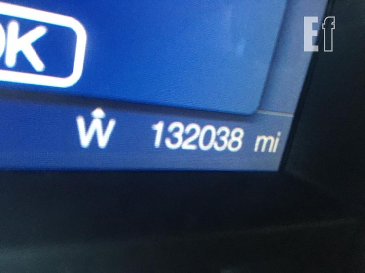 2013-ford-explorer-xlt-image-5