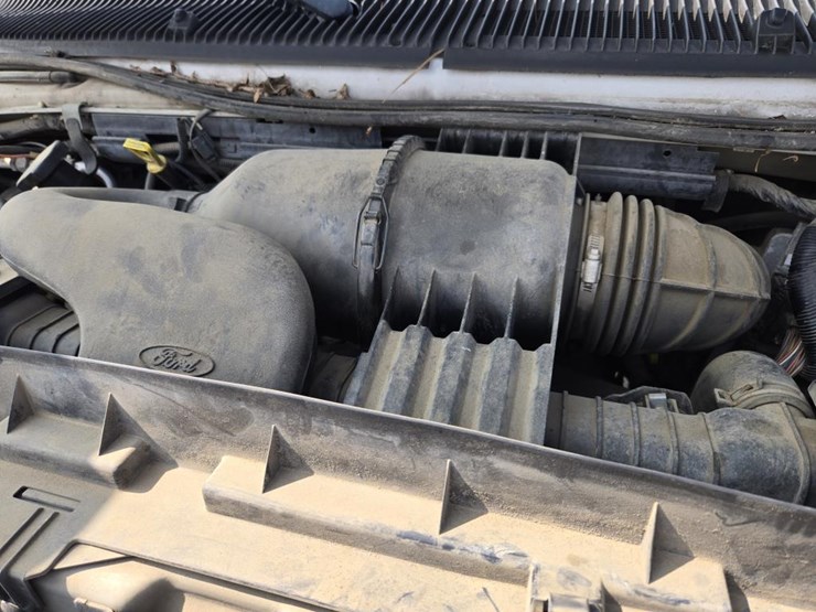 2008-ford-e250-image-36