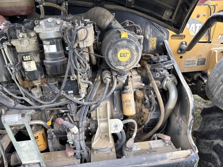 caterpillar-th407c-image-17