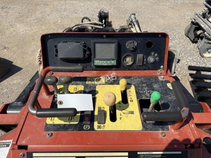 ditch-witch-sk1550-image-11