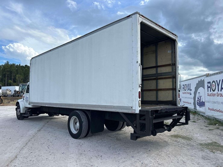 2000-international-4700-image-4