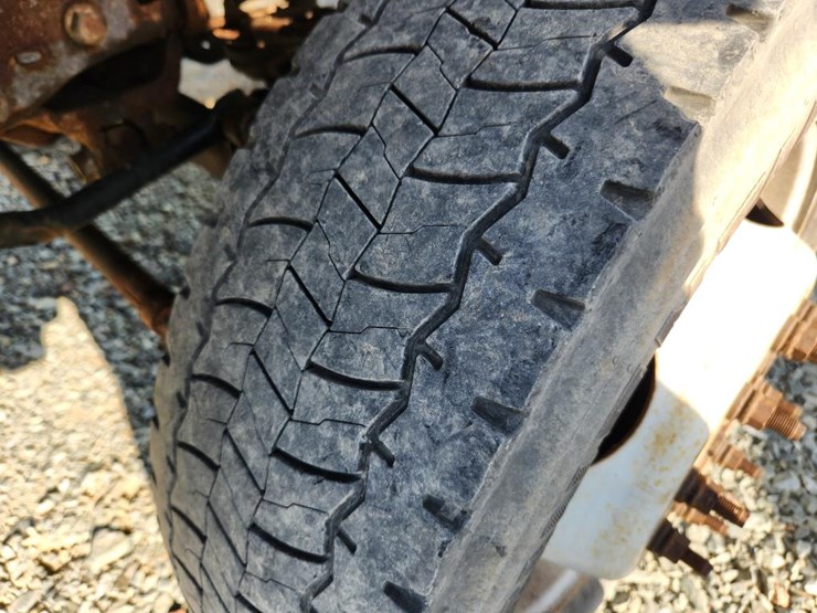 2006-ford-f550-image-63