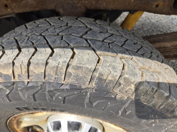 2011-chevrolet-2500hd-image-66