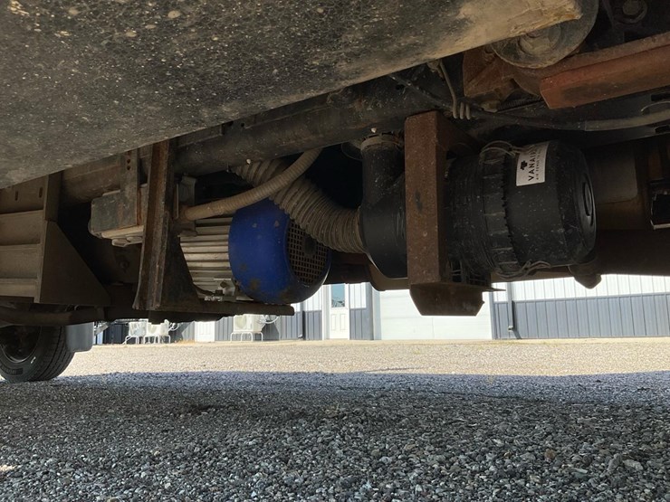 2015-ford-f550-image-41