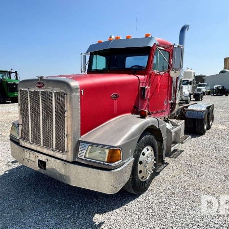 1993 PETERBILT 377