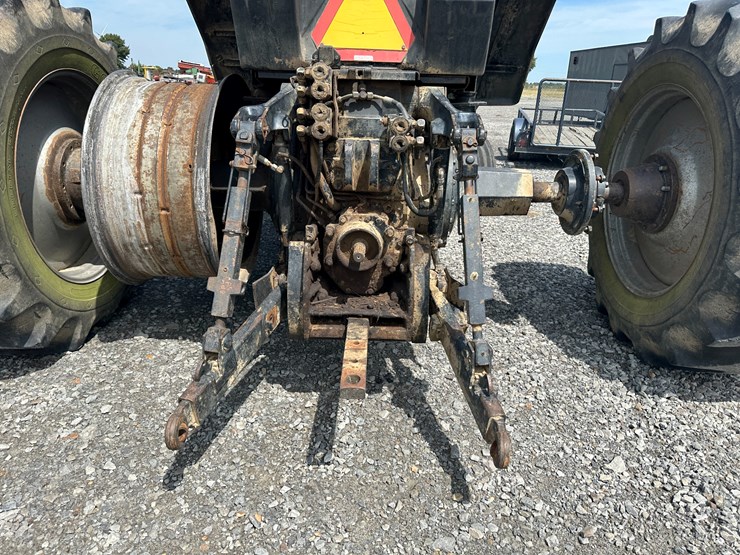 #32184-•-inop-case-international-7140-tractor-image-17