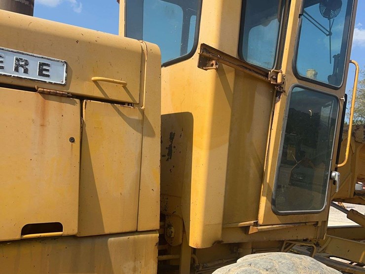 john-deere-770-image-17