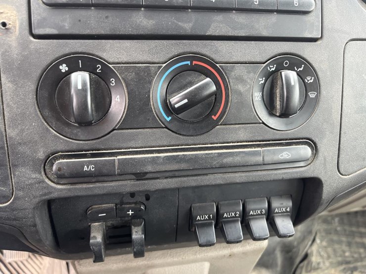 2009-ford-f250-image-55