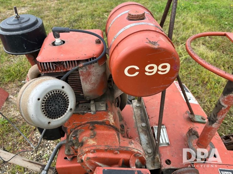 ditch-witch-c99-image-22