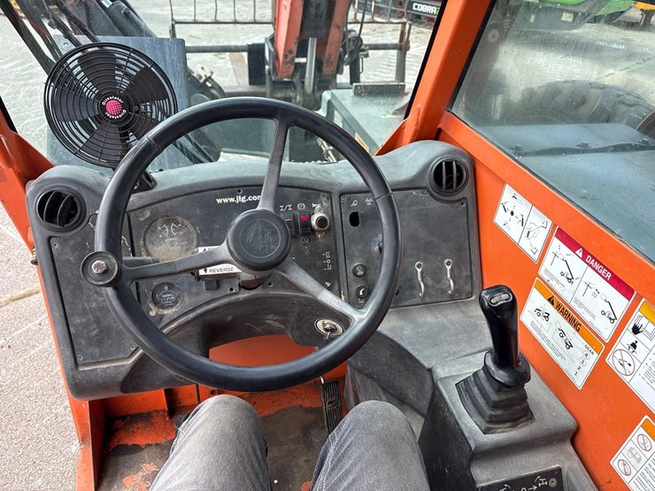 jlg-g10-55a-image-15