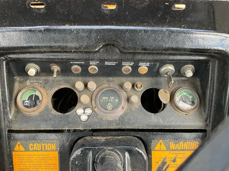 1985-deere-648d-image-103