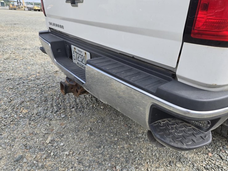 2016-chevrolet-2500hd-image-23